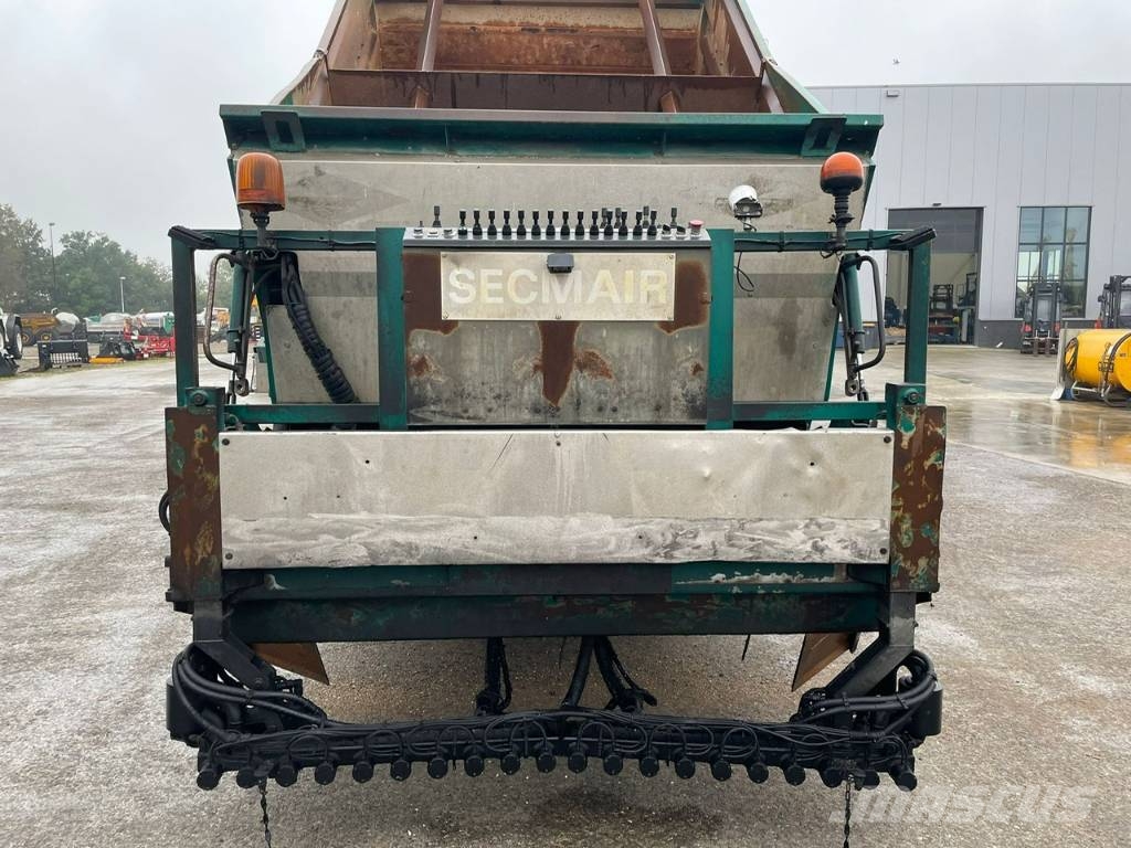 Renault 320 DCI Premium Secmair 3500 liter Bitumen Sprayer Bitumen sprayers
