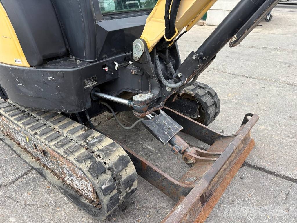 Yanmar Vio 20-4 with Tilt bucket Mini bageri <7t