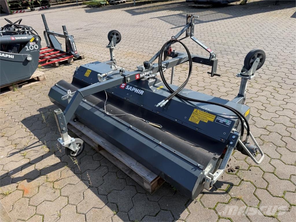 Saphir FKM 231 Kehrmaschine Farm machinery