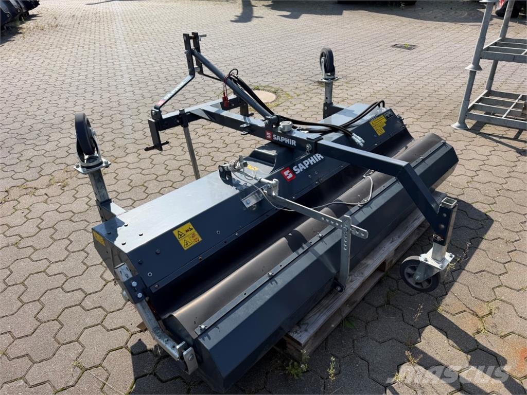 Saphir FKM 231 Kehrmaschine Farm machinery