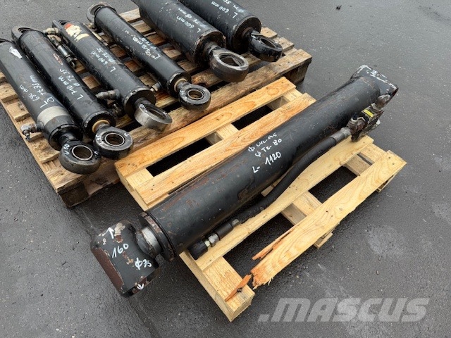 Valmet 921 HYDRAULIC CYLINDER COMPLET Hydrauliikka