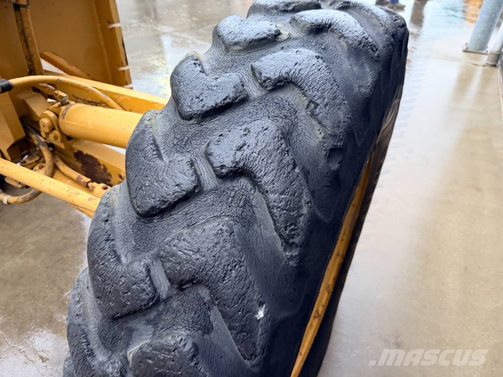 CAT 120H - CE Graders