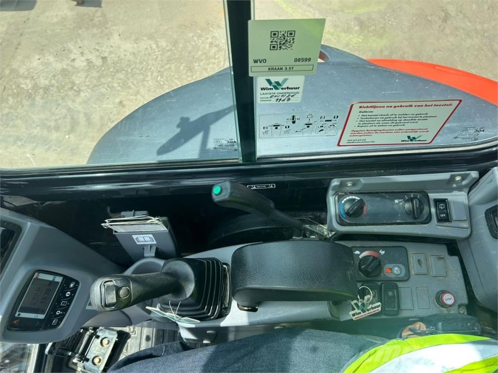 Kubota U36-4 (8599) حفارات صغيرة أقل من 7 طن (حفارات صغيرة)