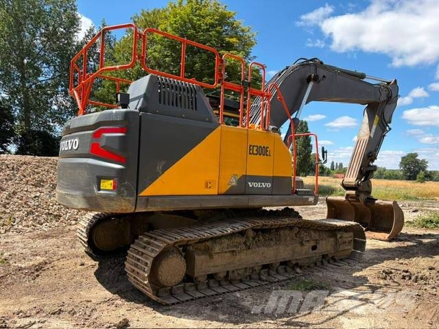Volvo EC 300 E 轮式挖掘机