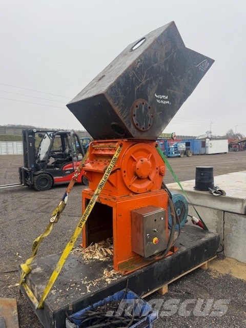 Weima WASTE GRANULATOR MILL آلات تمزيق المخلفات