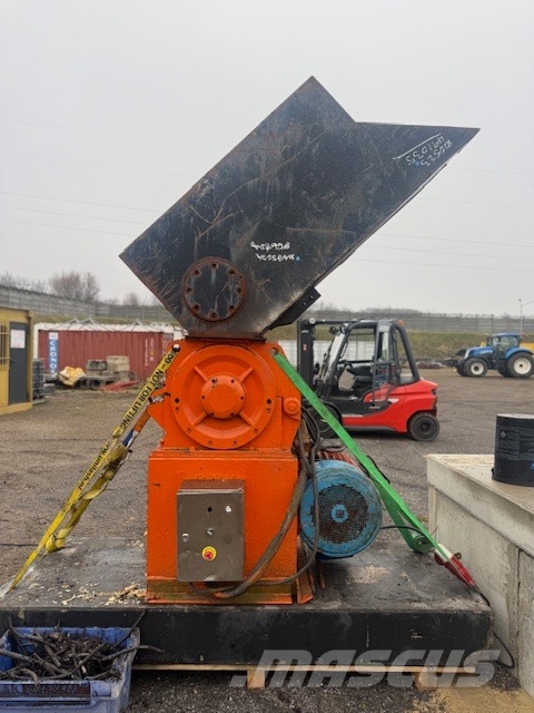 Weima WASTE GRANULATOR MILL آلات تمزيق المخلفات