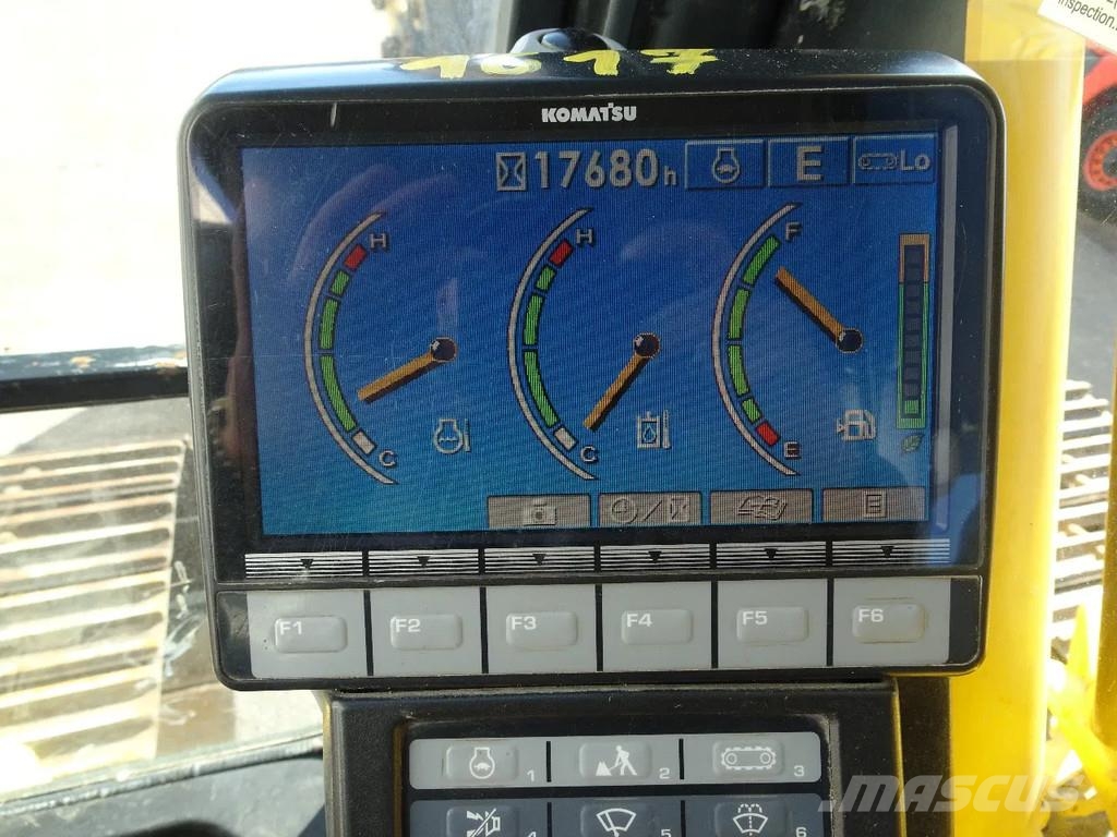 Komatsu PC290LC-8 حفارات زحافة