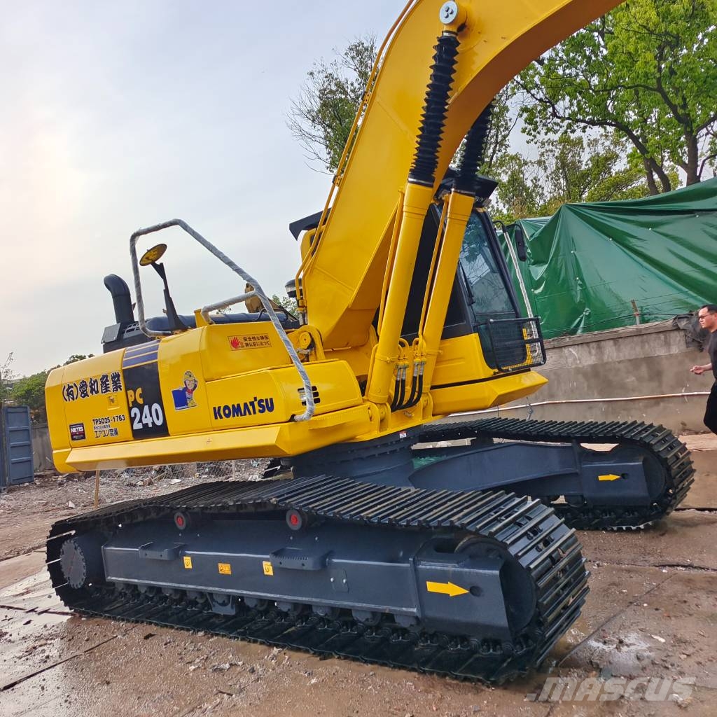 Komatsu PC 240 LC-8 - 28th Anniversary Promotion Price Гусеничные экскаваторы