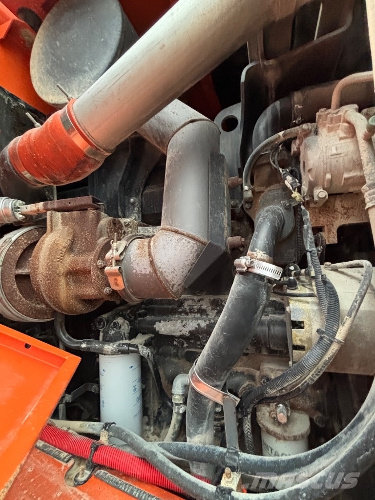 Hitachi ZW 370 - Kawasaki 95Z - ZW370 - ZW330 Utovarivači na kotačima
