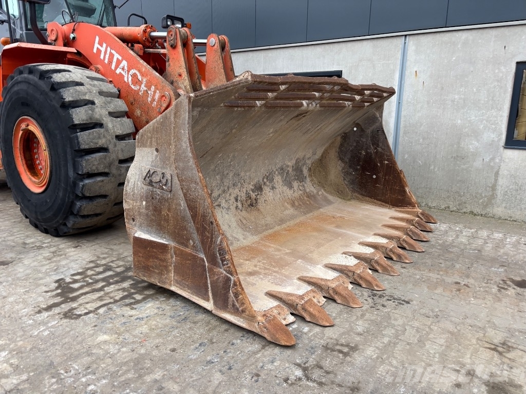 Hitachi ZW 370 - Kawasaki 95Z - ZW370 - ZW330 Utovarivači na kotačima