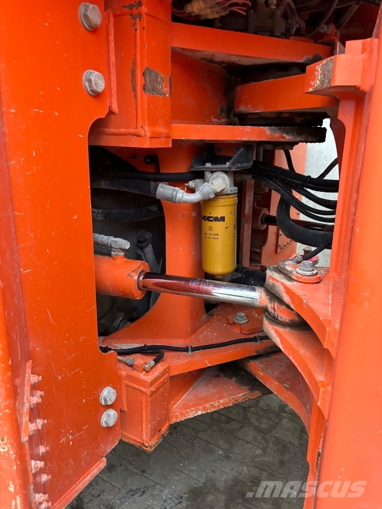 Hitachi ZW 370 - Kawasaki 95Z - ZW370 - ZW330 Utovarivači na kotačima