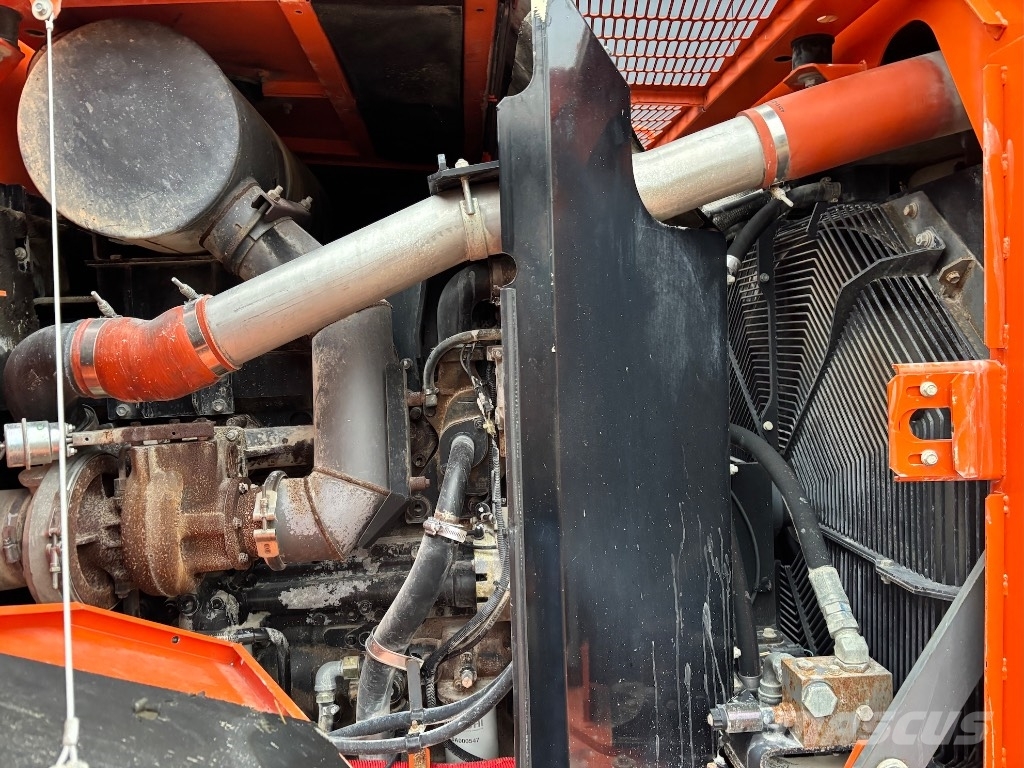 Hitachi ZW 370 - Kawasaki 95Z - ZW370 - ZW330 Utovarivači na kotačima