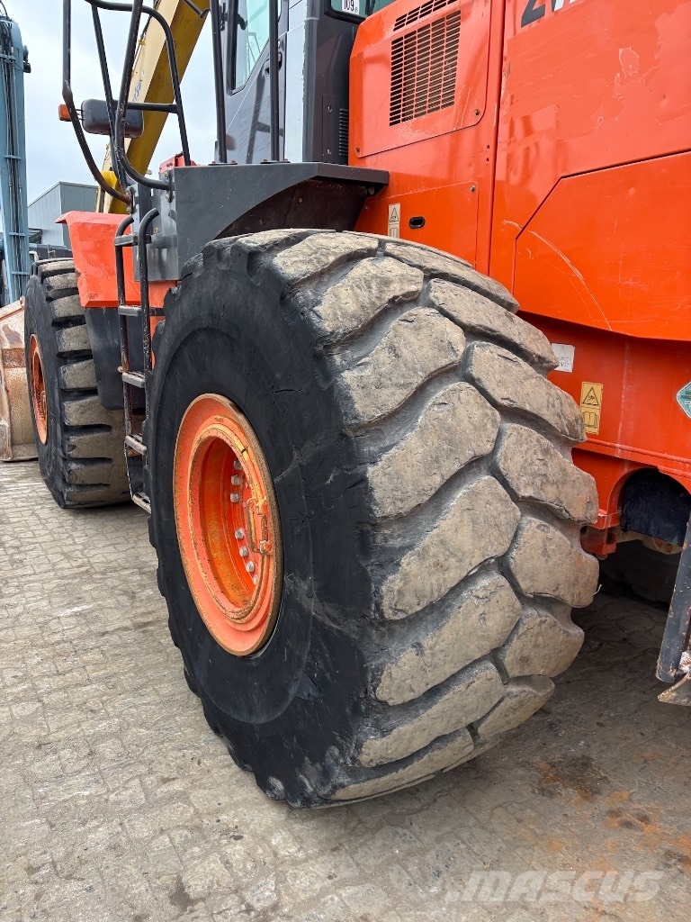 Hitachi ZW 370 - Kawasaki 95Z - ZW370 - ZW330 Utovarivači na kotačima