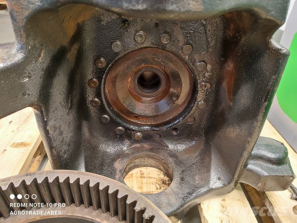JCB Hub reduction gear 56720 JCB 8330 Fastrac 轴