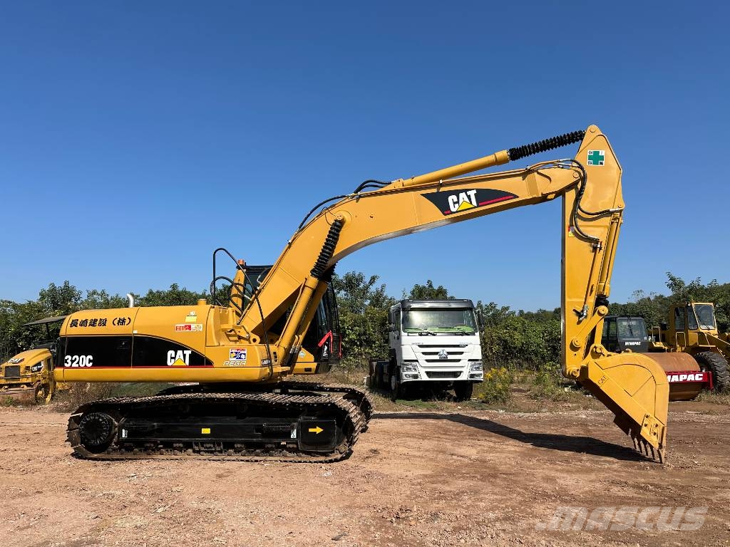 CAT 320C Kāpurķēžu ekskavatori