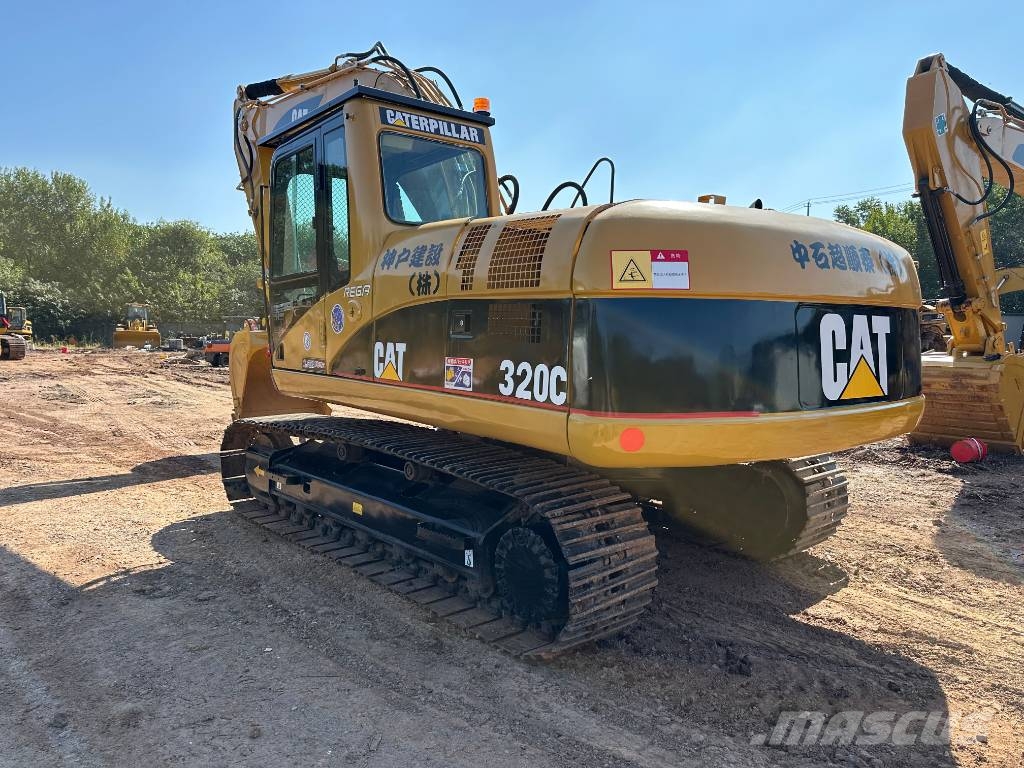 CAT 320C Kāpurķēžu ekskavatori