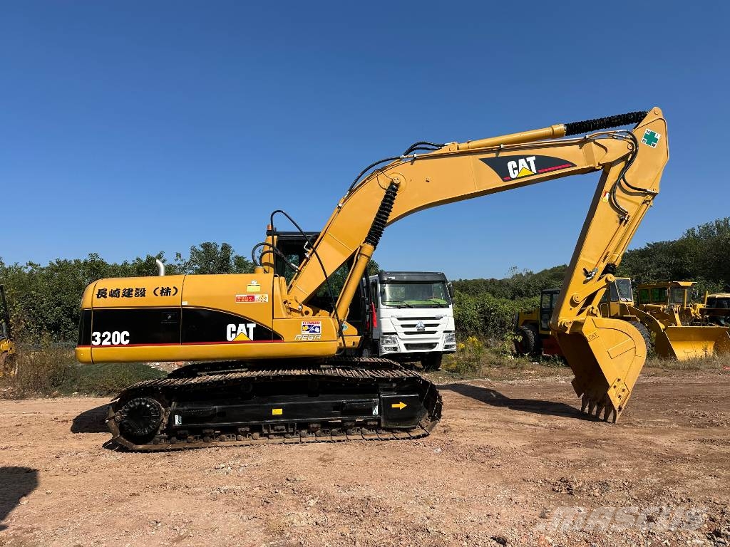 CAT 320C Kāpurķēžu ekskavatori