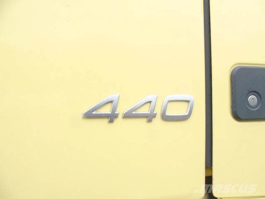 Volvo FH 440 + HIAB 422 E-7 + WINCH + REMOTE + 8X4 + PER Mobiilinosturit