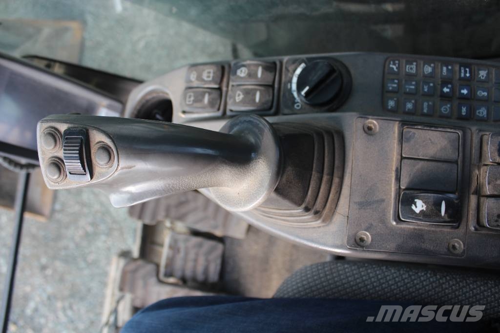 Volvo EC 210 C L Roomikekskavaatorid