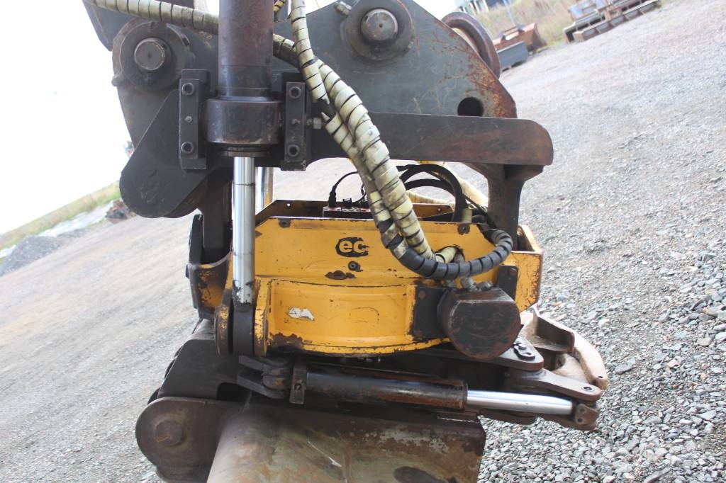 Volvo EC 210 C L Roomikekskavaatorid