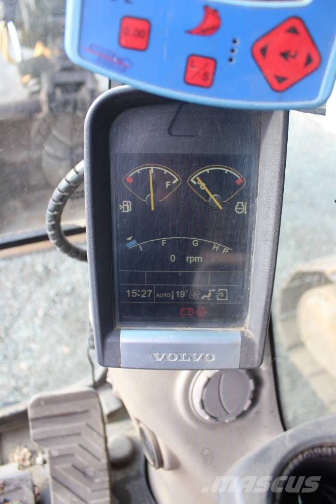 Volvo EC 210 C L Roomikekskavaatorid