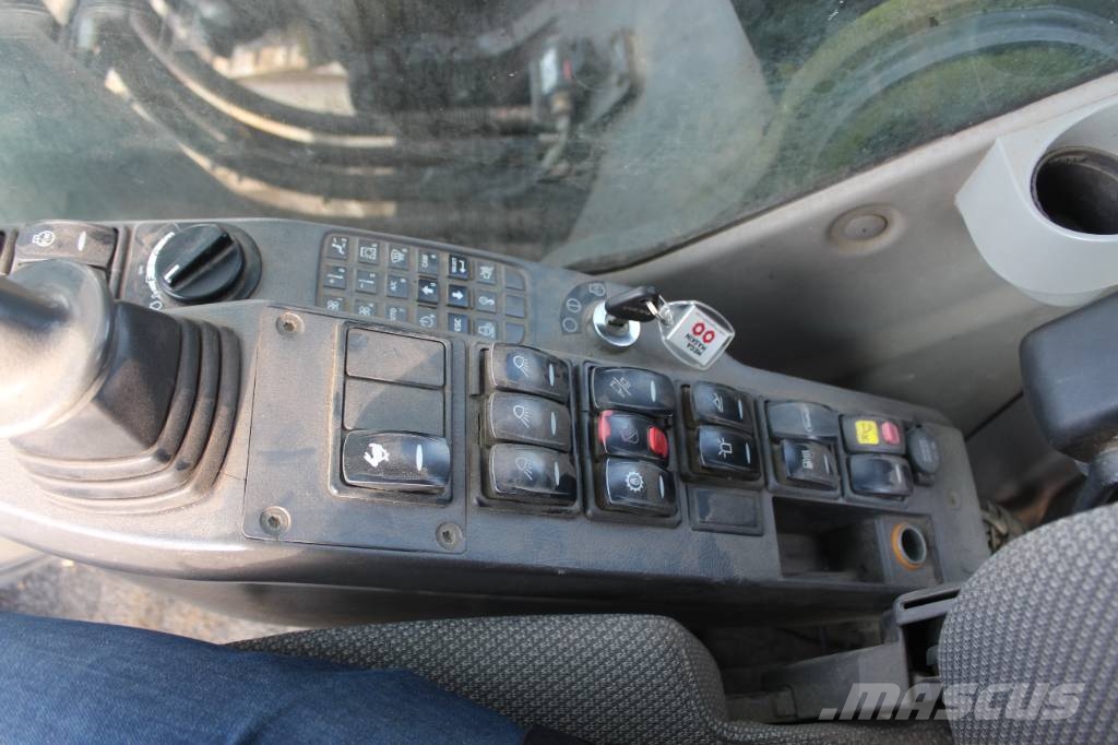 Volvo EC 210 C L Roomikekskavaatorid