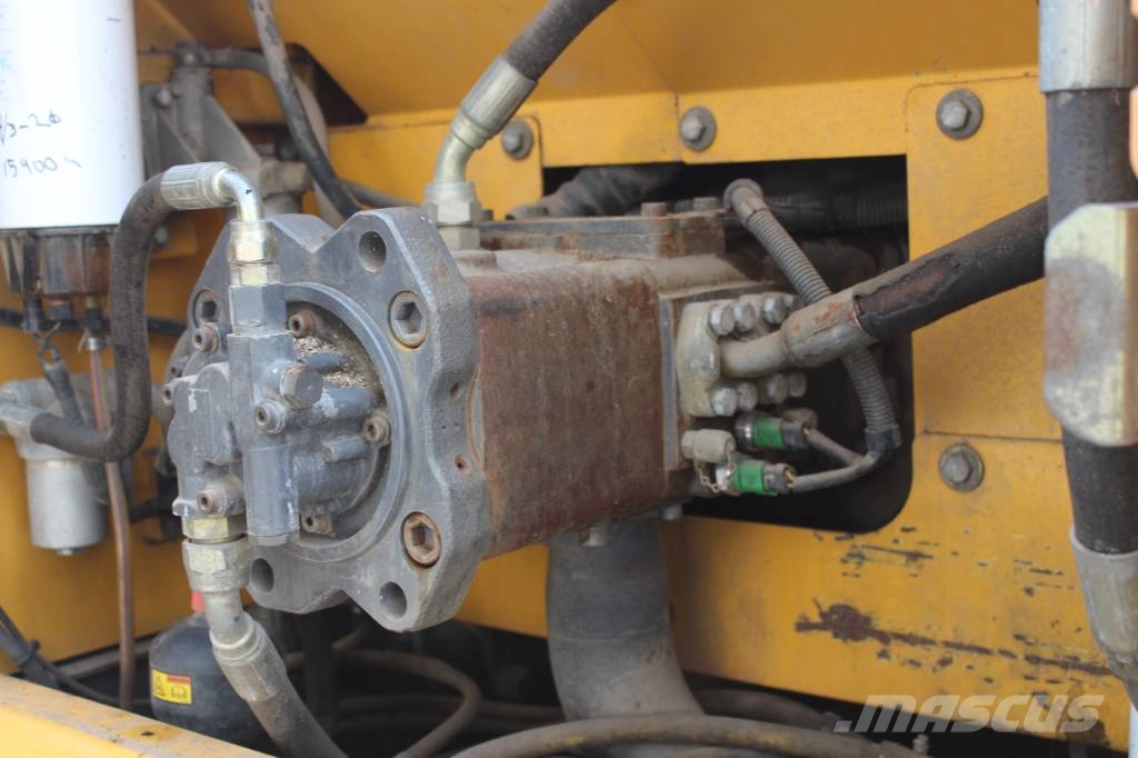 Volvo EC 210 C L Roomikekskavaatorid