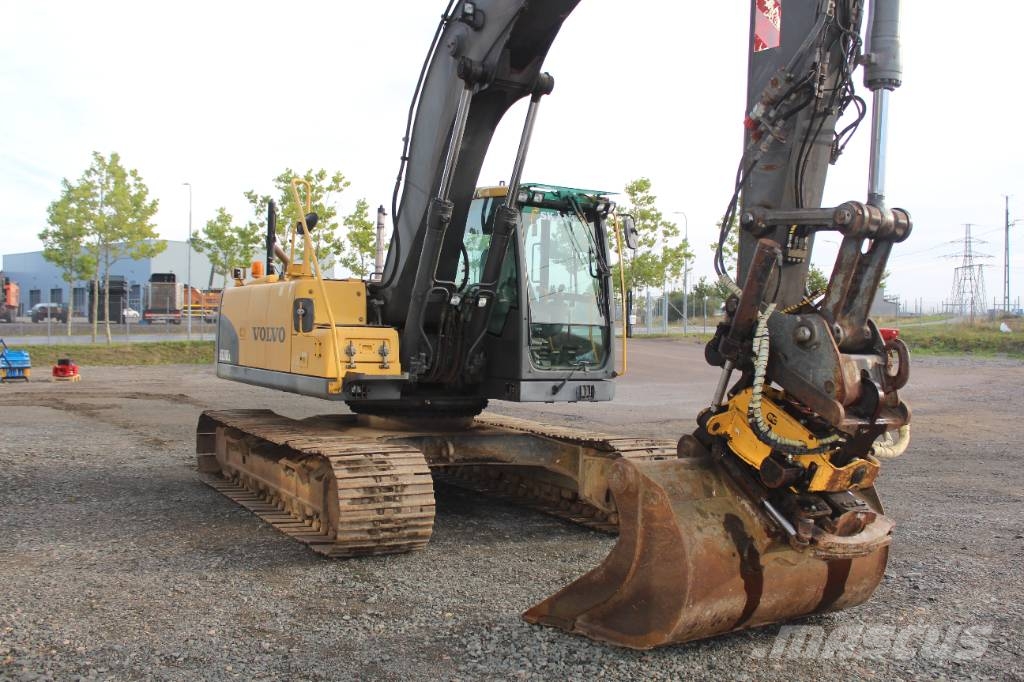 Volvo EC 210 C L Roomikekskavaatorid