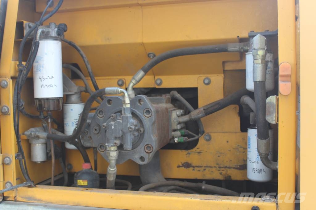 Volvo EC 210 C L Roomikekskavaatorid