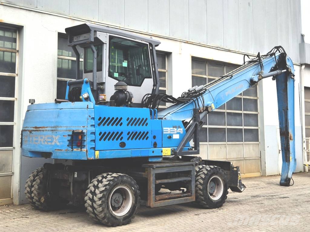Fuchs MHL 334 E 廃棄物／工業産廃処理機