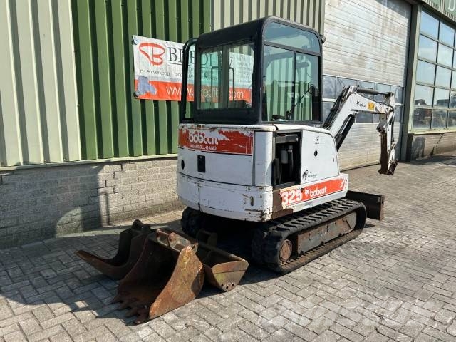 Bobcat 325 Bageri guseničari
