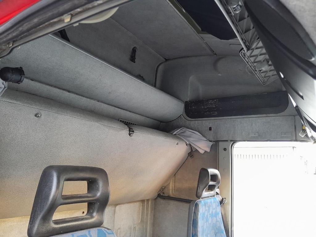 Iveco EUROCARGO SLEEPING CAB EURO 3 Cabinas e interior
