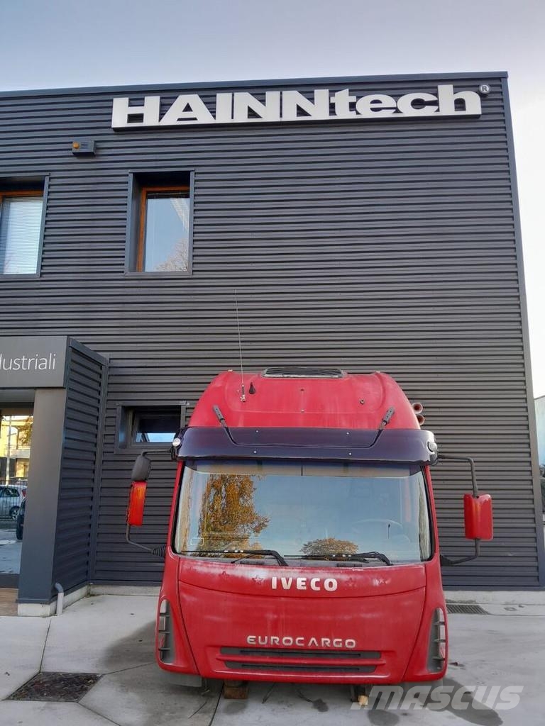 Iveco EUROCARGO SLEEPING CAB EURO 3 Cabinas e interior