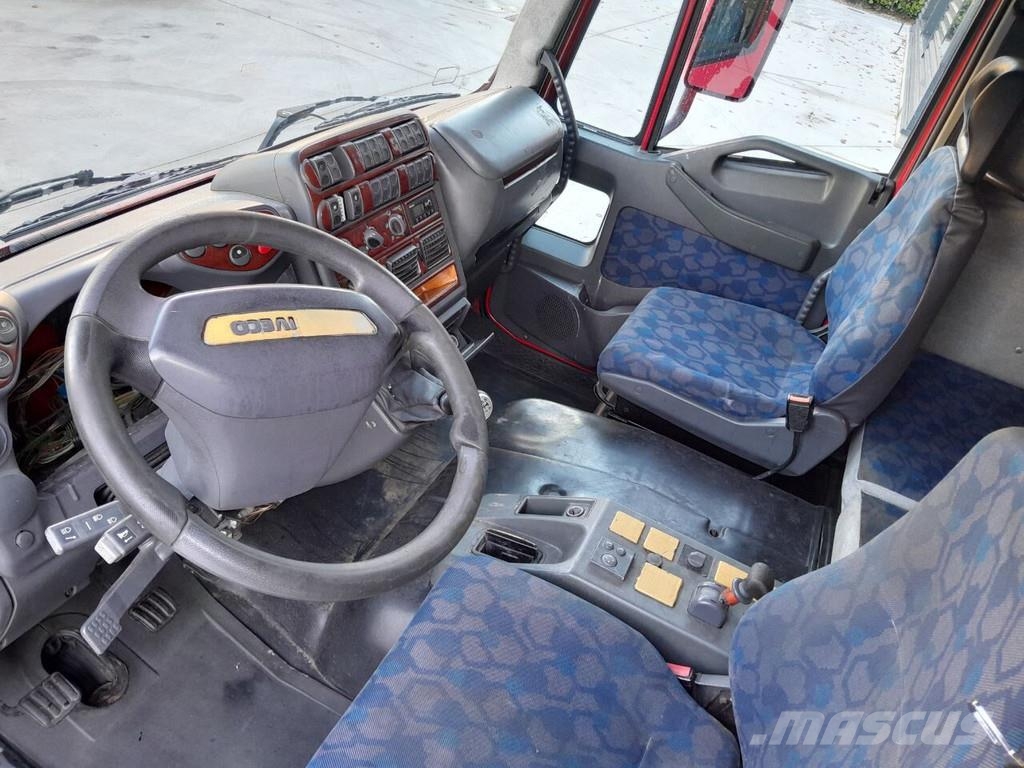 Iveco EUROCARGO SLEEPING CAB EURO 3 Cabinas e interior