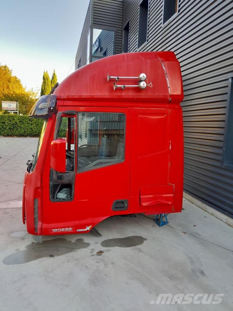 Iveco EUROCARGO SLEEPING CAB EURO 3 Cabinas e interior