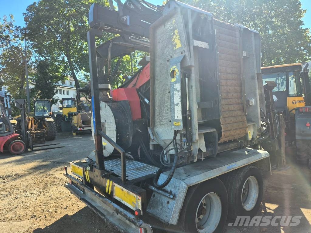 RĘBAK MUS MAX WOOD TERMINATOR 8 XL Broyeur de végétaux