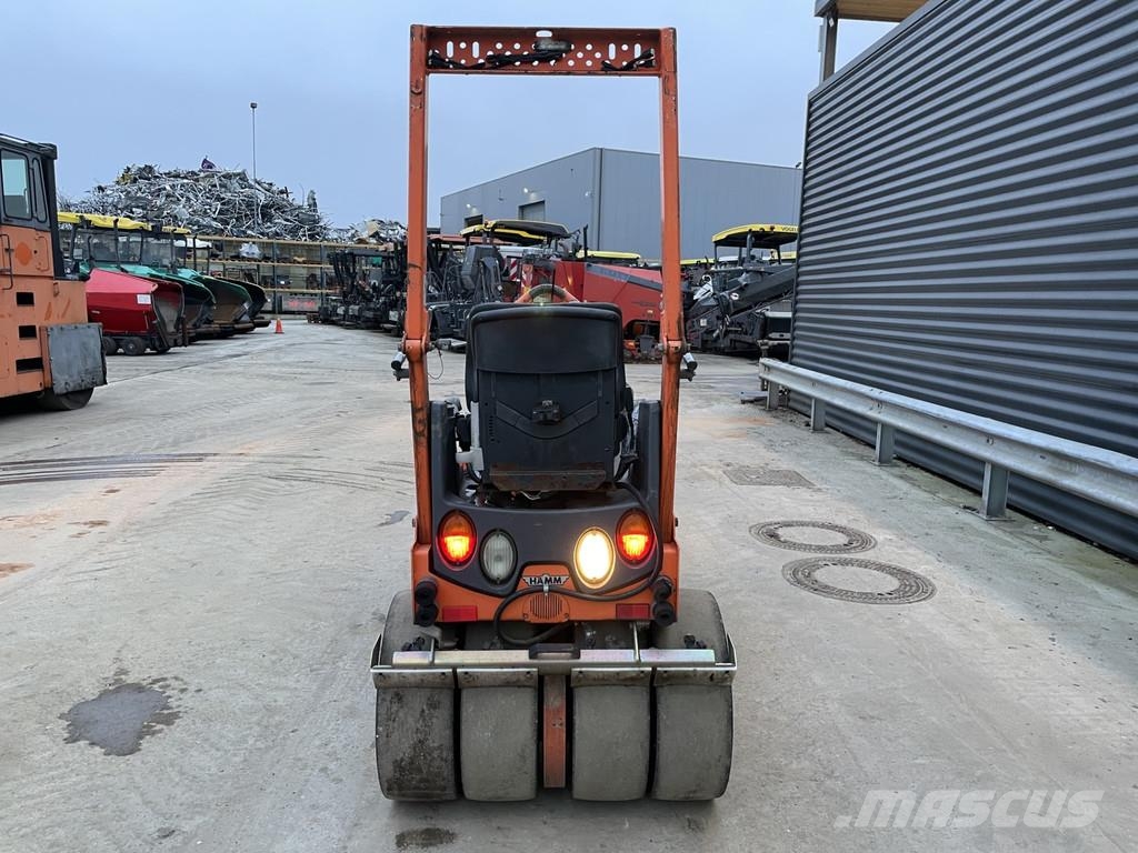Hamm HD 10C VT Kombinované válce
