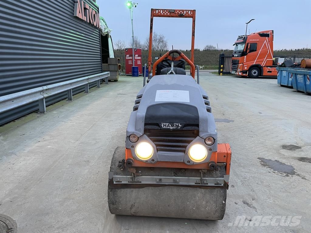Hamm HD 10C VT Kombinované válce