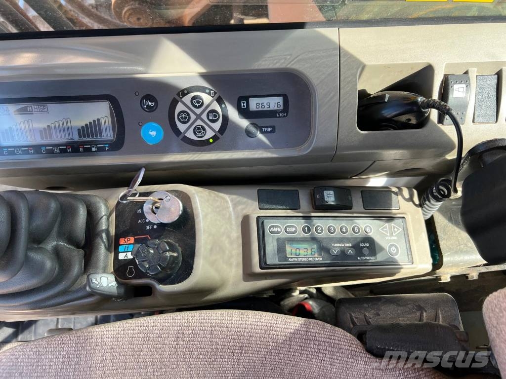 CASE CX 210 B Roomikekskavaatorid