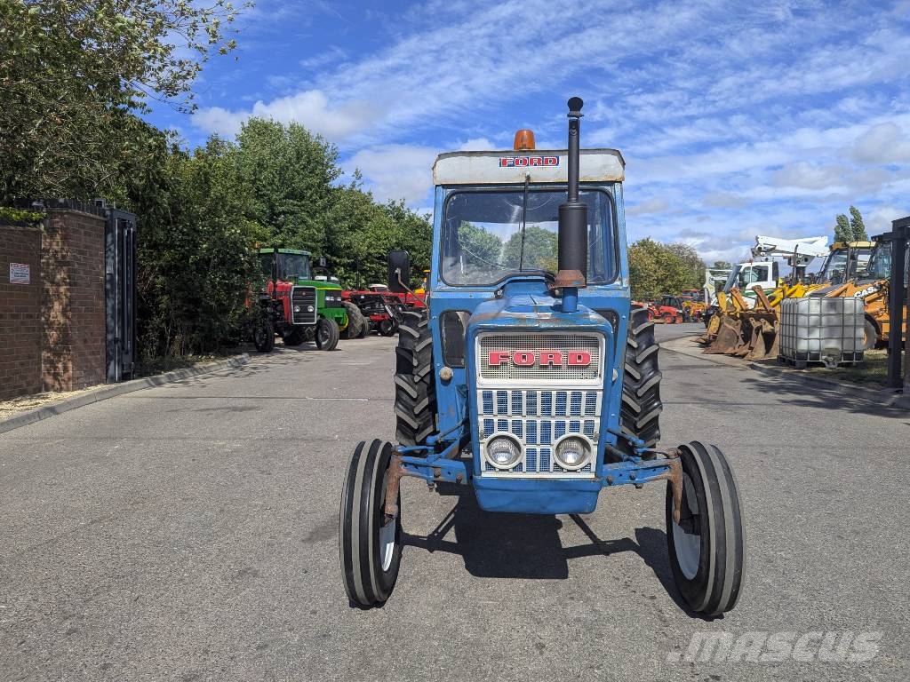 Ford 3000 Трактори