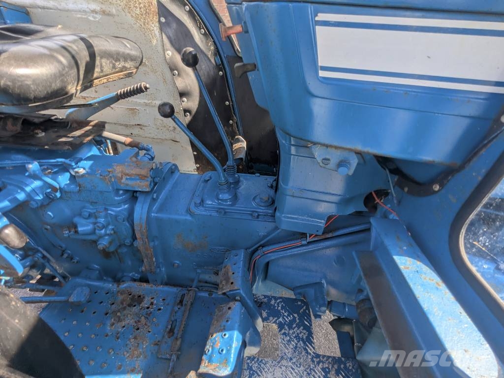 Ford 3000 Трактори