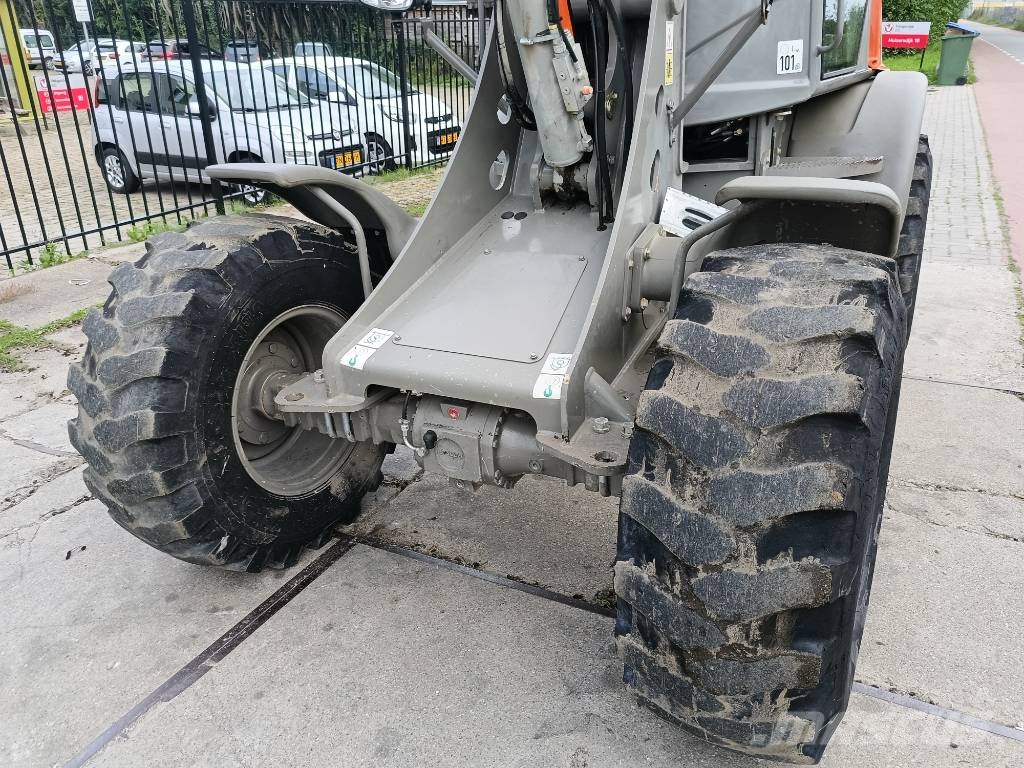 Atlas 75 E T telescopic mast wiellader loader lader Kolesni nakladalci