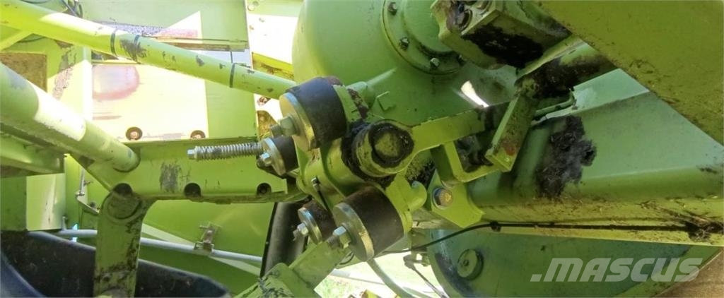 CLAAS Quadrant 2200 각형 곤포기