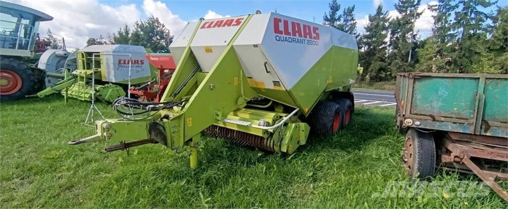 CLAAS Quadrant 2200 각형 곤포기