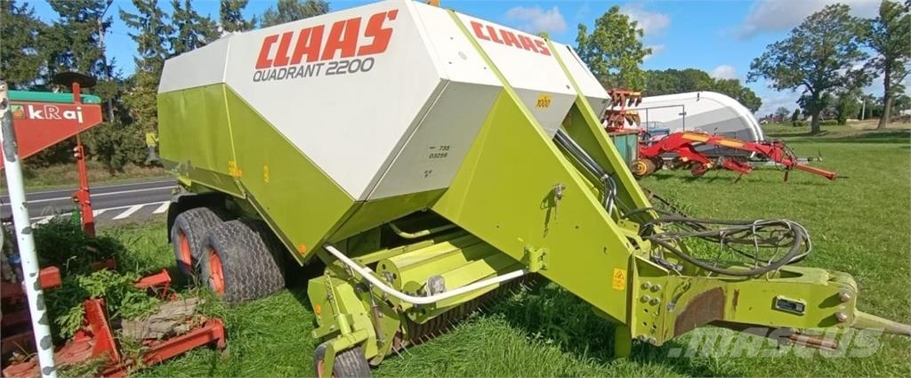 CLAAS Quadrant 2200 각형 곤포기