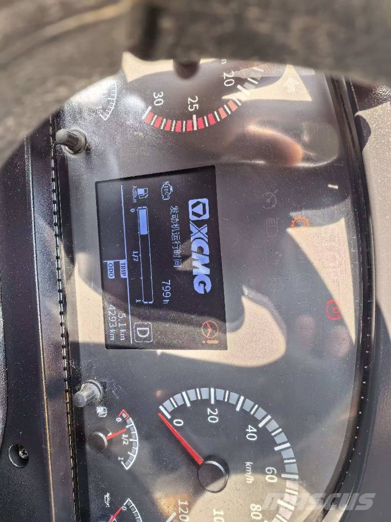 XCMG QY100K5C Всъдеходни кранове