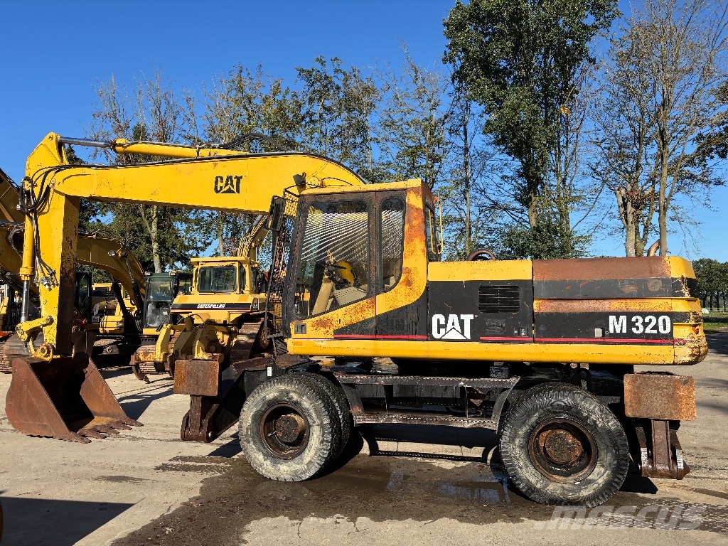 CAT M 320 Wielgraafmachines