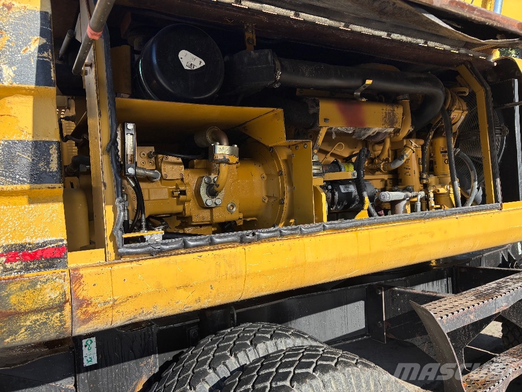 CAT M 320 Wielgraafmachines