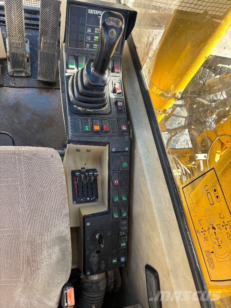 CAT M 320 Wielgraafmachines