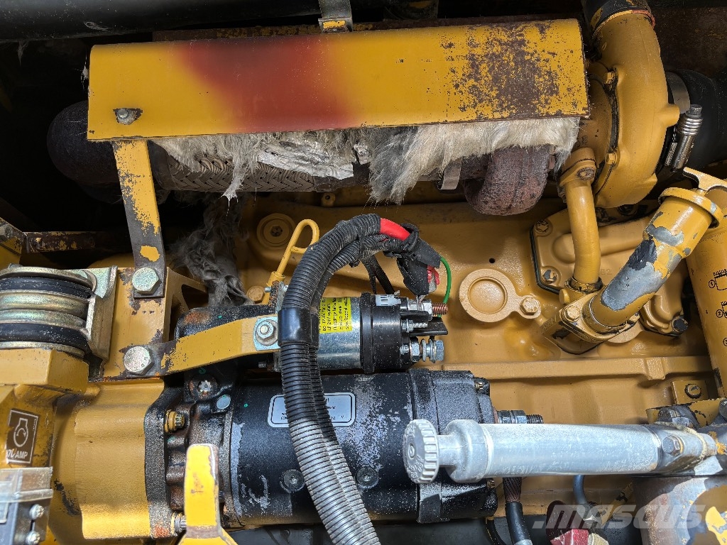 CAT M 320 Wielgraafmachines